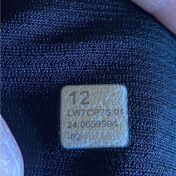 Lululemon Fast and Free High-Rise Classic-Fit Split Short 3" Women’s Size 12 - Picture 5 of 10